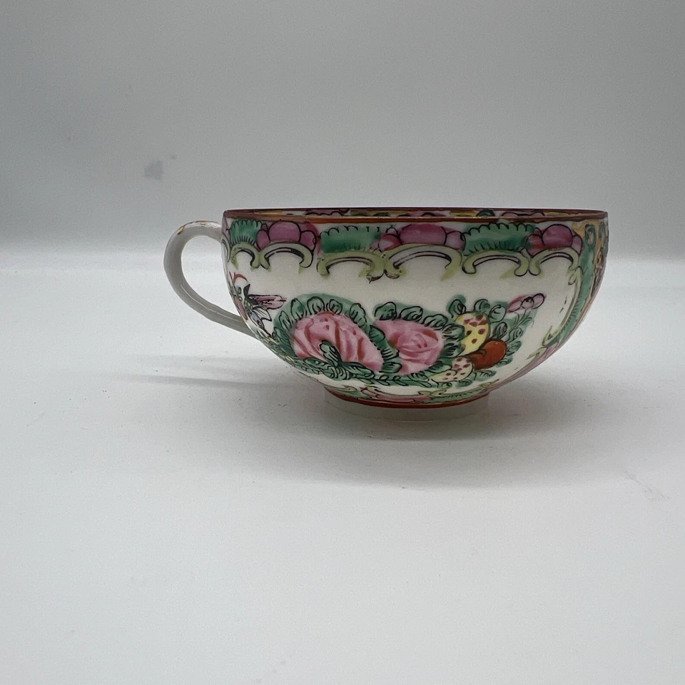 ANTIGUA TAZA DE TÉ MEDALLÓN ROSA FAMILLE PORCELANA JAPONESA Foto 3 de 4