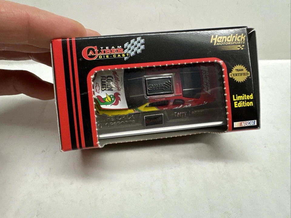 (A8) 1/64 1999 Team Caliber Terry Labonte Kellogg’s - Image 2 of 3