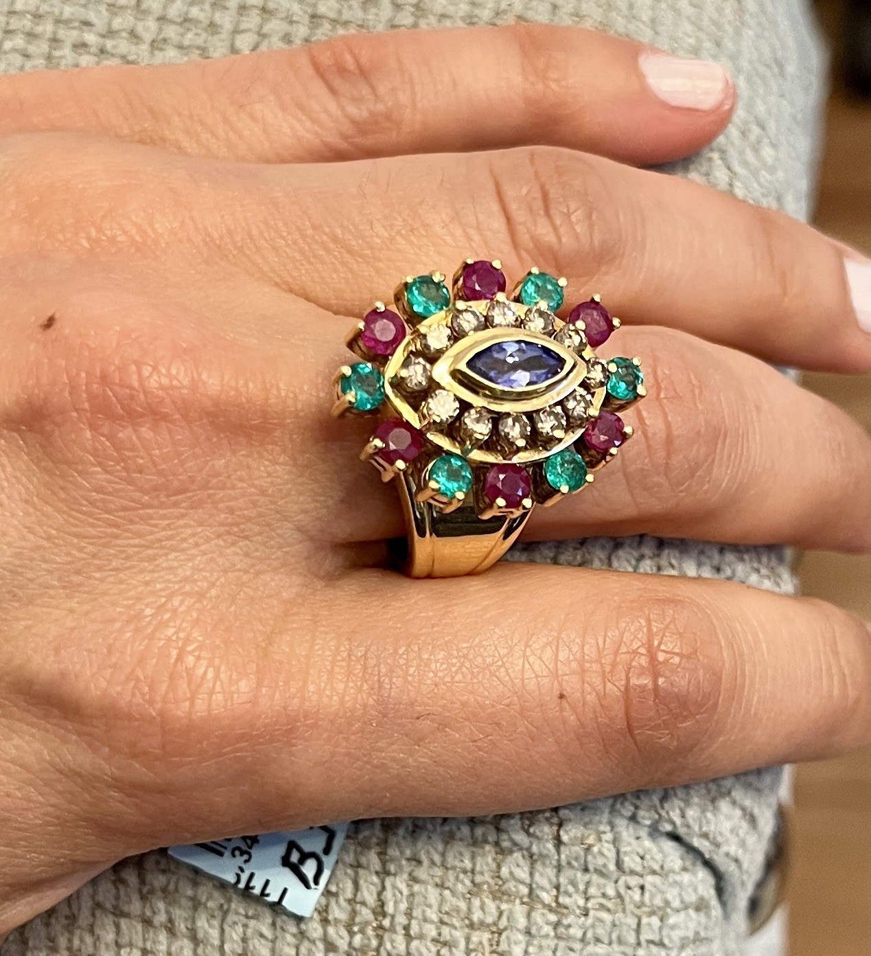 Huge 18K Solid Gold Ring King Queen Ruby Emerald … - image 16