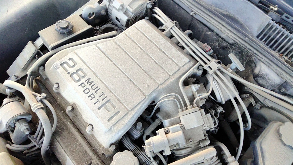 Colector de admisión superior Olds Cutlass Cierra 1988-1989 OEM 2,8 L 14092233 Foto 3 de 4