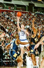 EI341 Christian Laettner Duke Blue Devils 8x10 11x14 16x20 Photo