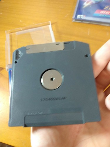 Lot of 6 FujiFilm Zip Disk 100 Zip Drive Floppy 100mb IBM PC Formatted w/ Cases - Picture 7 of 7