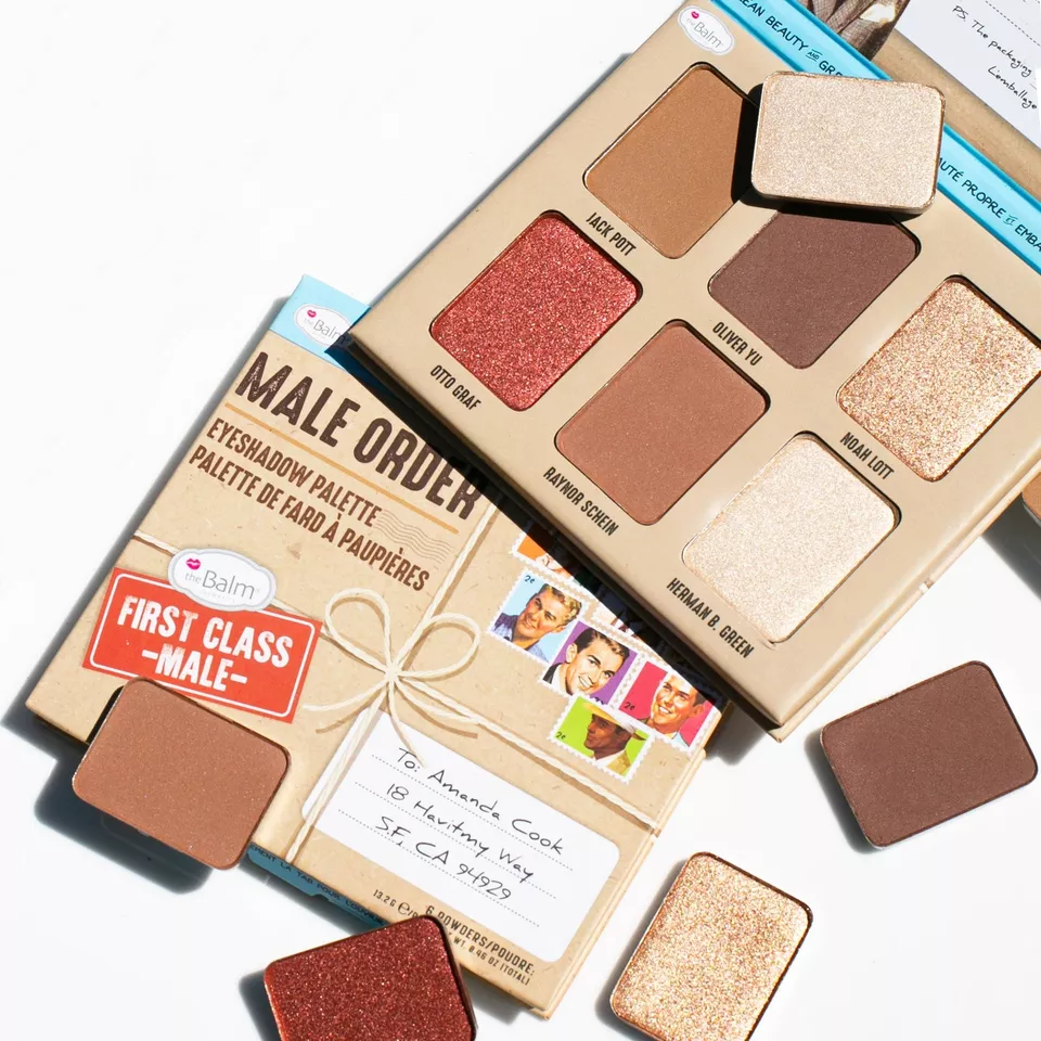 Paleta de sombras de ojos theBalm Male Order First Class Foto 2 de 4