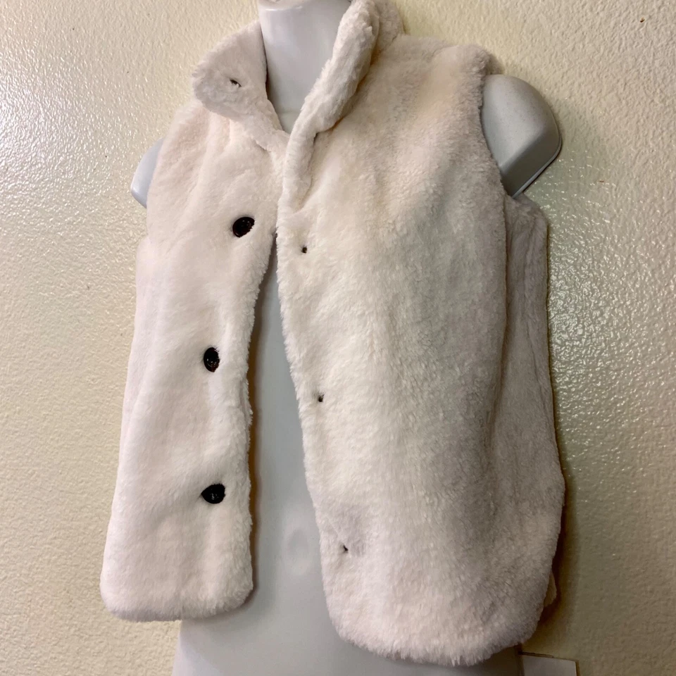 Chaleco de piel sintética Hanna Andersson para niña talla 8 CM 130 botones a presión forrado suave Foto 3 de 4