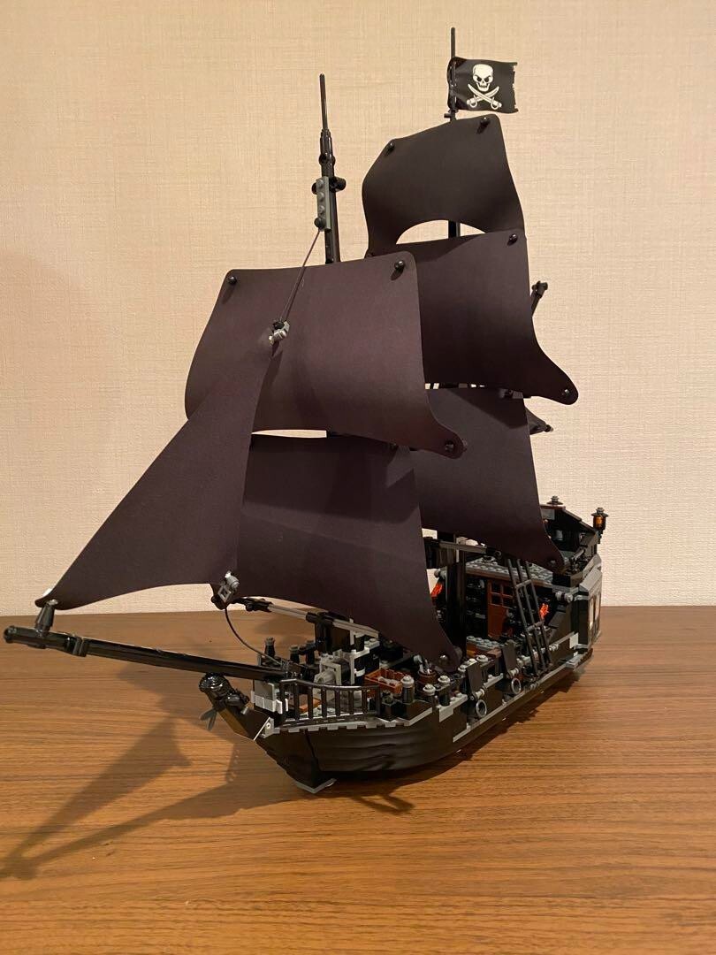 LEGO Pirates of the Caribbean 4184 4195 The Black Pearl USED In 
