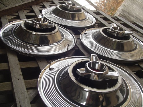 1964 PLYMOUTH FURY SAVOR GTX RD RUNNER BELVEDERE SATELLITE HUBCAPS WHEEL COVERS - Picture 6 of 6