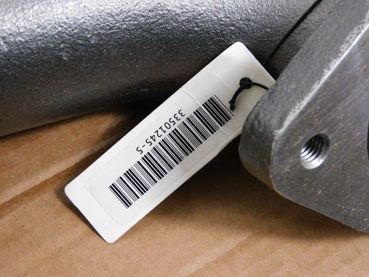 NEW-Genuine Navistar International Heavy Truck Exhaust Manifold  