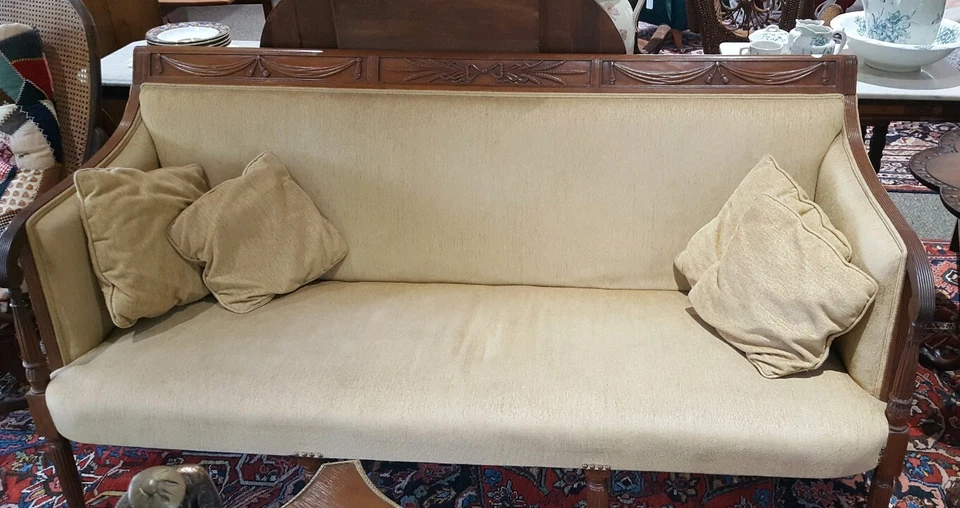 SOFÁ ANTIGUO PERÍODO FEDERAL 1800-1850 CAOBA TALLADA ♡ ¡HAZ UNA OFERTA JUSTA!! Foto 3 de 4