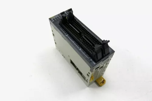 Omron CJ1W-OD262 Output Unit