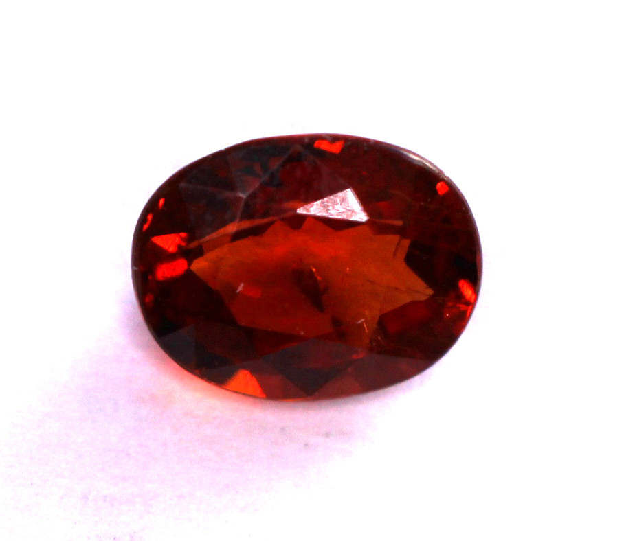 Grenat Spessartite orange de Namibie de 1,15 ct taille ovale luxe