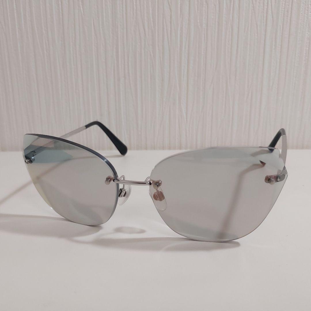 CHANEL Rimless Frameless Sunglasses Metal Silver Gray 4237c