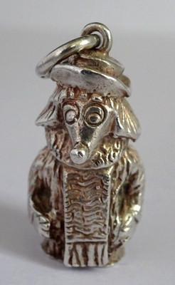 Vintage hallmarked solid silver Orinoco Wombles of Wimbledon charm/pendant, 1975