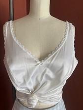 Vintage Satin Camisol with scallop lace trim size S/M
