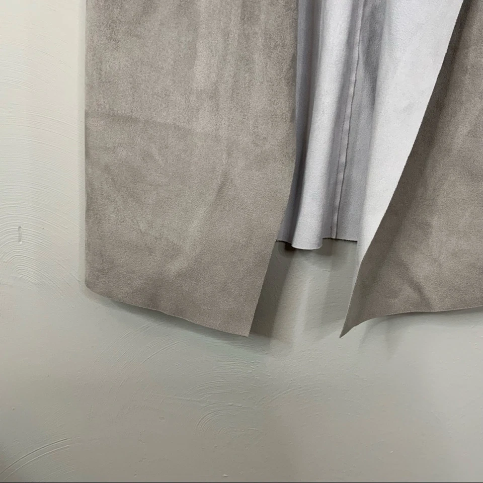 Chaqueta Plumero Belle by Badgley Mischka Gris y Blanco Imitación Gamuza TALLA PEQUEÑA Foto 3 de 4