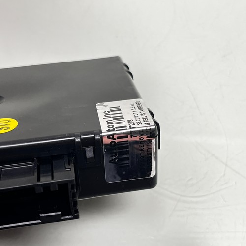 2011-2014 AUDI A8 A8L S8 - GATEWAY INTERFACE CONTROL MODULE 4H0907468AC OEM - Picture 6 of 8