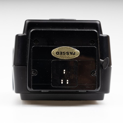 *MINT* TESTED Canon Speedlite 199A Flash F-1 AV-1 A-1 AE-1 Program F1 w/ Case - Photo 11 sur 19