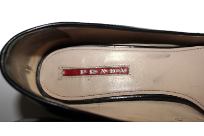 PRADA Low Heels 38 1/2 PRADA BLACK Leather Logo & Bow Detail Pump