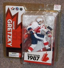 2005 McFarlane Wayne Gretzky Team Canada Hockey Action Figure New In The Package