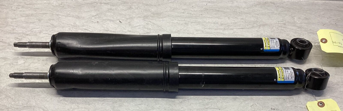 ノエビア Top Selling Coilover 48530-12D70 Rear KYB Shock Absorber for