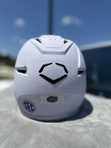 FLORIDA GATORS CUSTOM ALTERNATE WHITE EVOSHIELD BASEBALL BATTING HELMET NEW - Picture 10 of 17