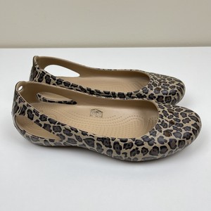 womens cheetah crocs
