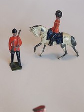 Rare Vintage Cast Iron British Army Troop Toy Set of 2 Handpainted collectible