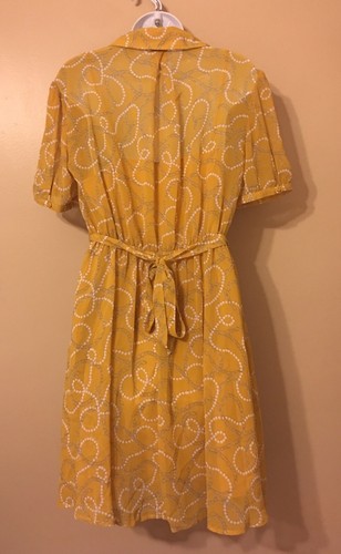 Vestido color amarillo con estampado para mujer, estilo casual. - Picture 4 of 6