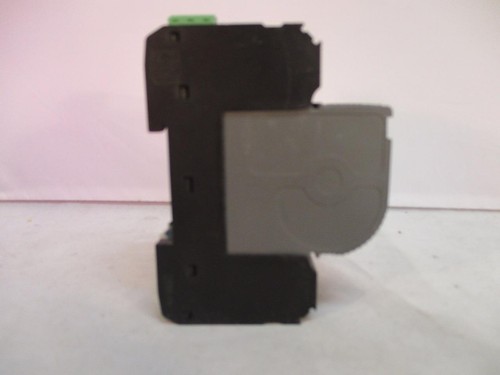 Phoenix Contact VAL-CP-2S-350 Surge Suppressor 240VAC 50/60HZ - Picture 4 of 9