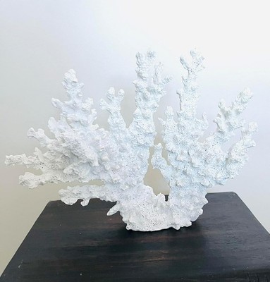 Weiße Kunstharz-Feuerkoralle Skulptur großes Haus Badezimmer Meer Maritim Dekor Kunst