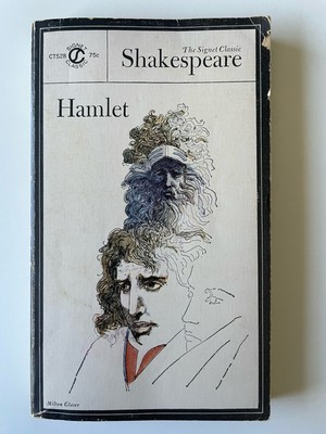 Hamlet -  By William Shakespeare Vintage Paperback 1963