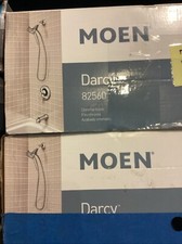 Moen Darcy Tub  Shower Faucet in Chrome w/ Magnetix 6 Spray 82560 NO VALVE
