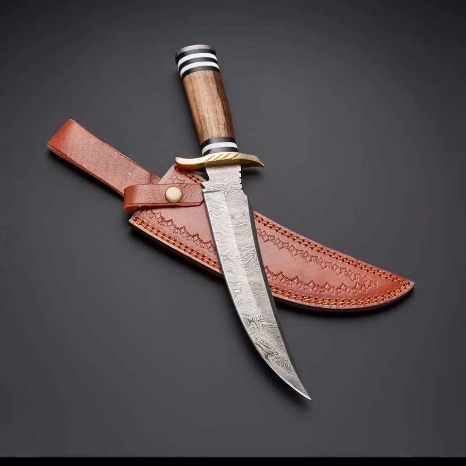 Cuchillo de caza Bowie hecho a mano acero Damasco con protector de latón y mango de madera Foto 2 de 4