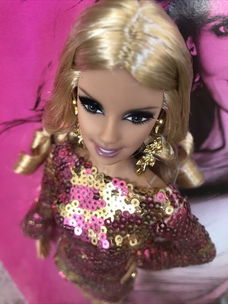 Muñeca Barbie 50 Aniversario Etiqueta Rosa Heidi Klum Rubia Ambición ~NRFB BONITA