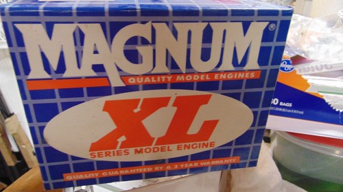 VINTAGE MAGNUM XL .70RFS SINGLE CYLINDER FOUR -STROKE ENGINE