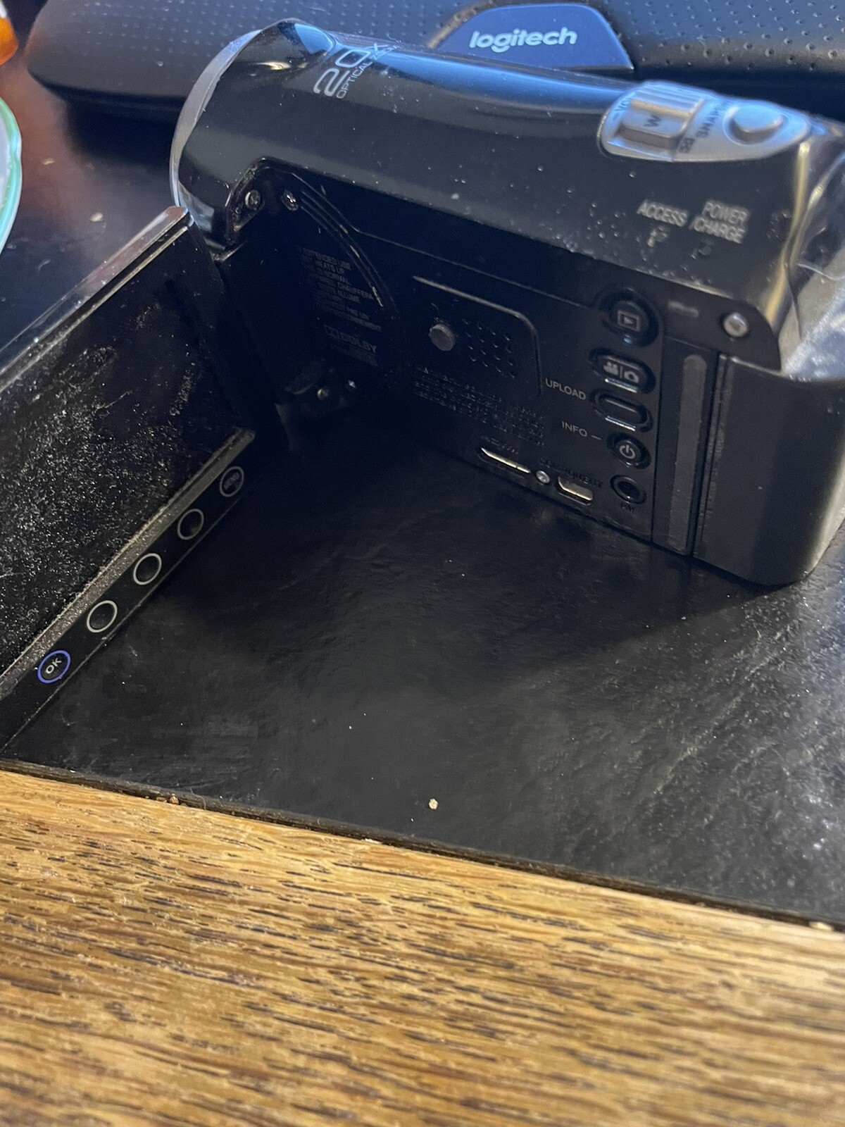 JVC Everio GZHM300 BU Digital Camcorder Dual Memory, 20x Zoom WORKING