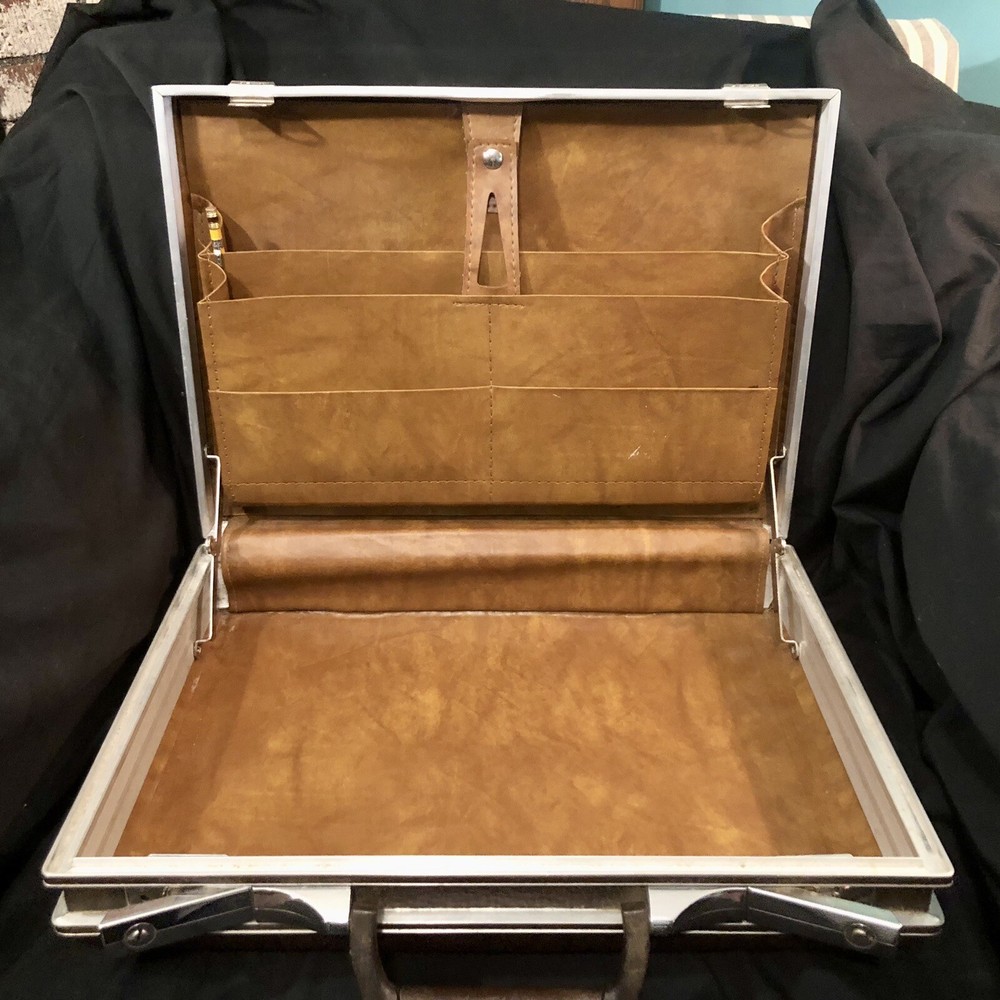 AIRWAY Attache Briefcase Hard Shell Chocolate Brown No: 8700