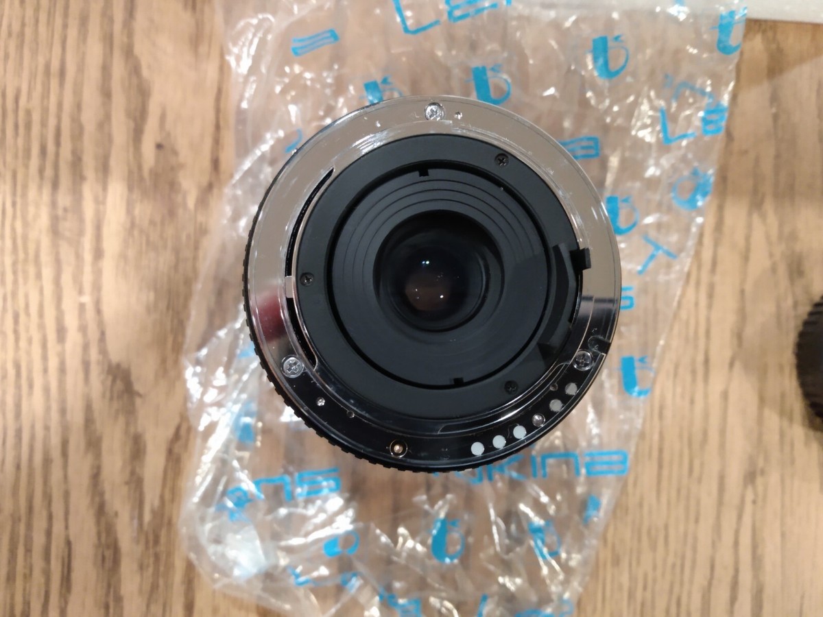 Tokina SZ-X 80-200mm F4.5 - 5.6 Camera Lens 52mm C/FD for