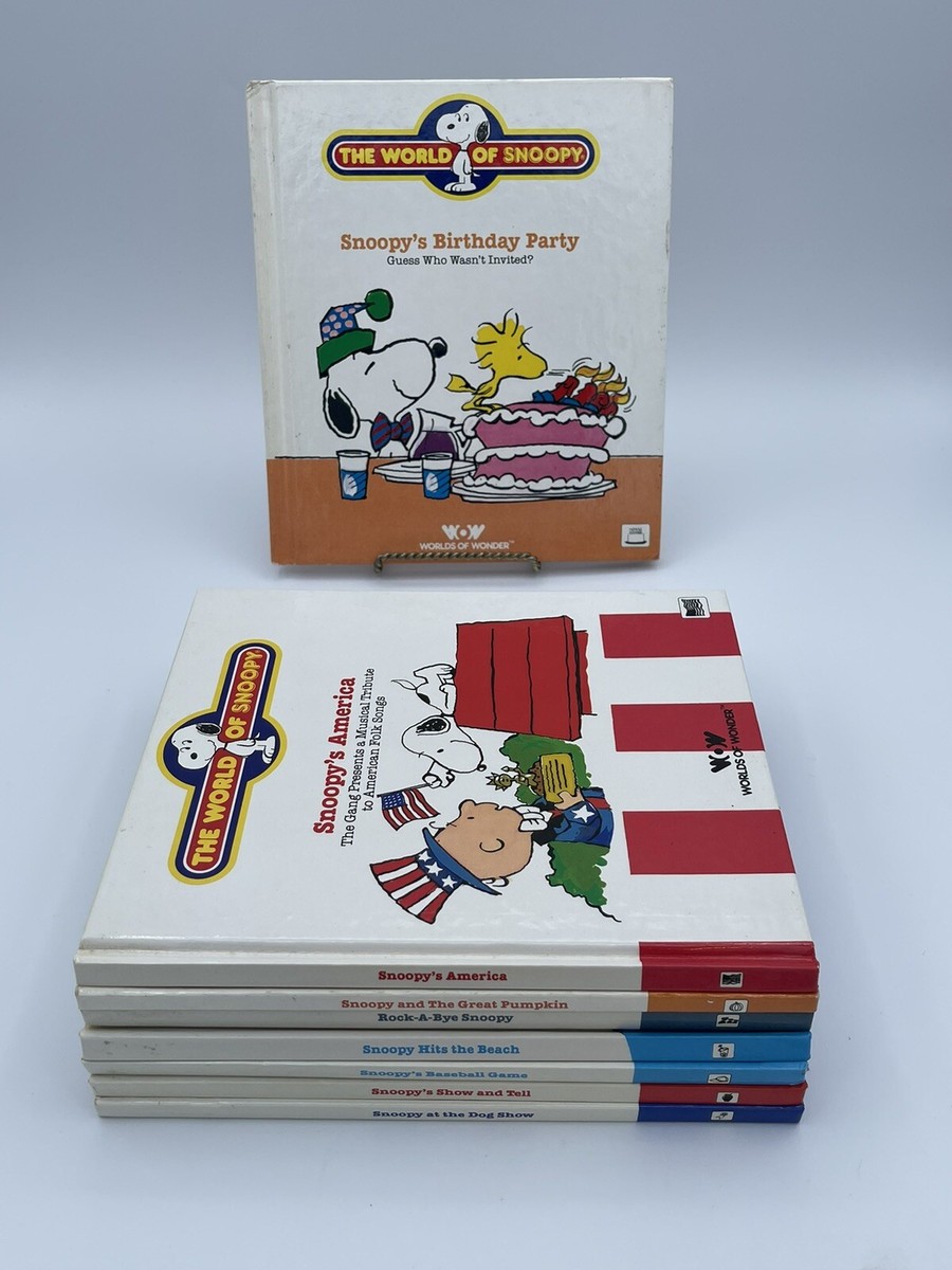 peanuts 洋書 8冊 スヌーピー snoopy 8 Snoopy Books The World Of Snoopy Worlds Of Wonder Books 8