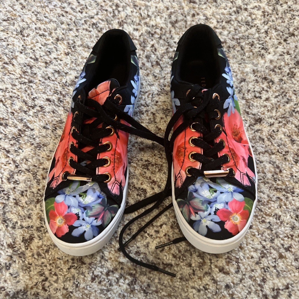 ❄︎MocMuse❄︎  TED BAKER フラワープリント Authentic TED BAKERS Women's Flower Multicolor Fabric