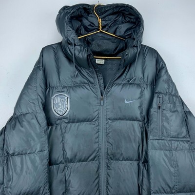 Nike LeBron James Witness Insulated 