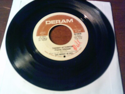 THE MOODY BLUES TUESDAY AFTERNOON / ANOTHER MORNING 45 RPM RECORD