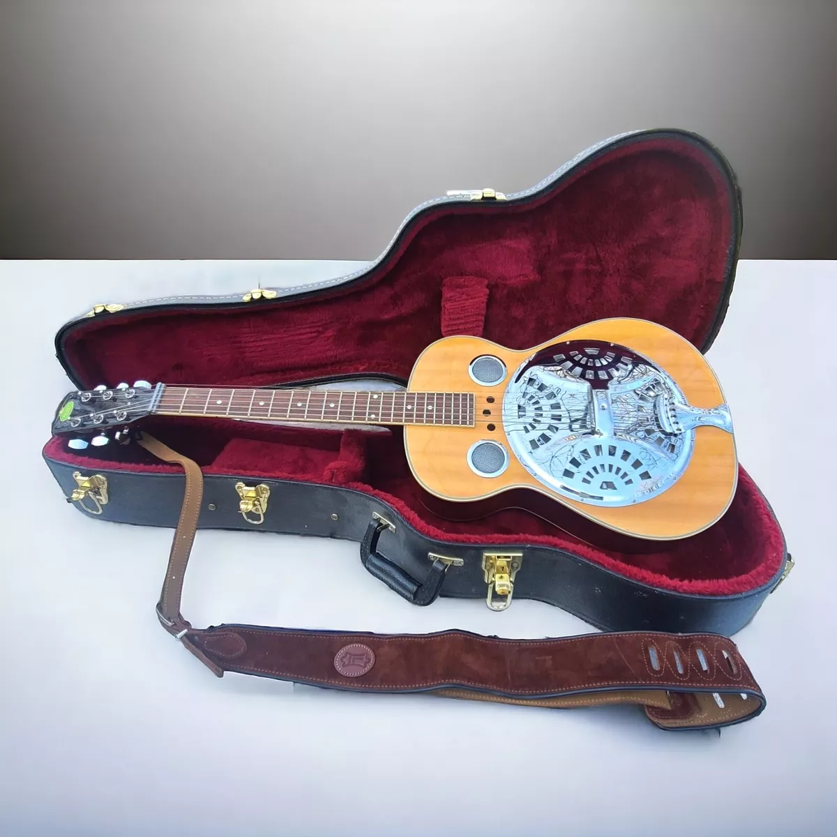 Vintage regal resonator guitar outlet
