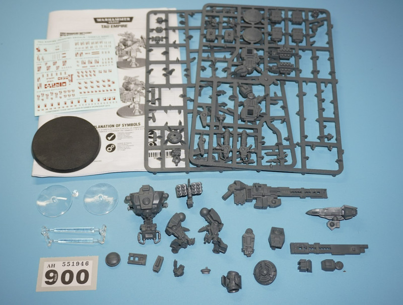 Warhammer 40k Tau XV88 Broadside Battlesuit