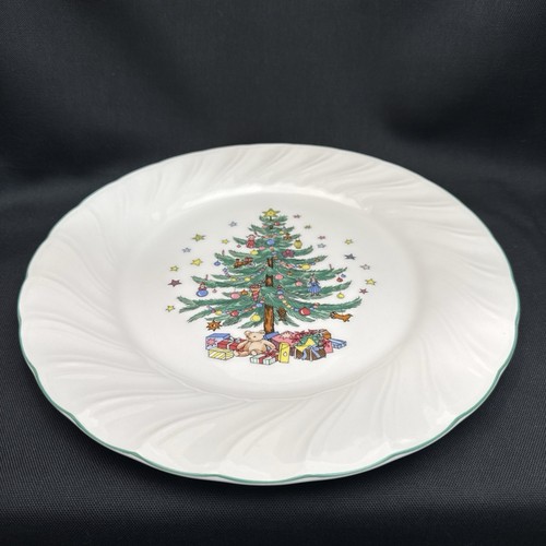 Vintage Nikko Happy Holidays 10 3/4" Dia. Dinner Plates 1980's - Picture 3 of 6