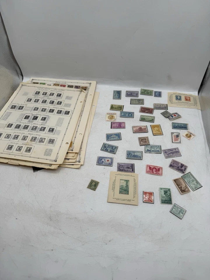 US Stamp Collection- A Lot Of Unused Stamps 200+ On Vintage Stock Pages READ - Image 2 of 4
