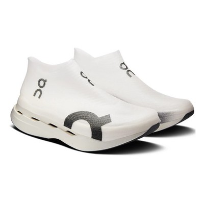 On Cloudboom Strike LS (LightSpray) White Black (3UE30010462), EU 44, limitiert