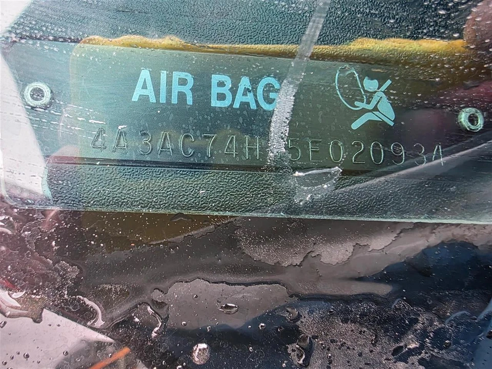 Alternador usado compatible con: Mitsubishi Eclipse 2005 3,0 L 6 cilindros grado A Foto 2 de 4