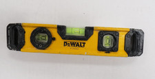 DEWALT LEVEL - 9"  MAGNETIC - DWHT43003