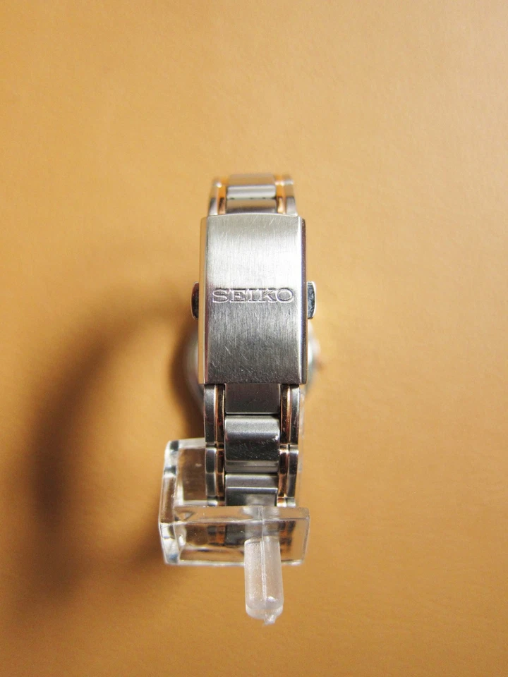 SEIKO V182-0AB0 Ladies S.S Solar Powered Watch - image 2 of 4