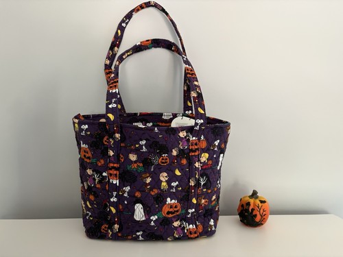 Vera Bradley Peanuts Small Vera Tote Bag HALLOWEEN INDIGO Purple Snoopy & Gang - Picture 18 of 21